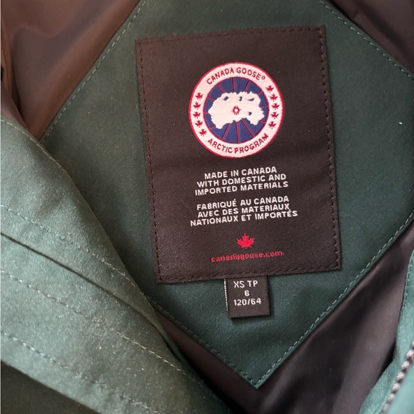 Canada Goose Parka - Picture 2 of 6